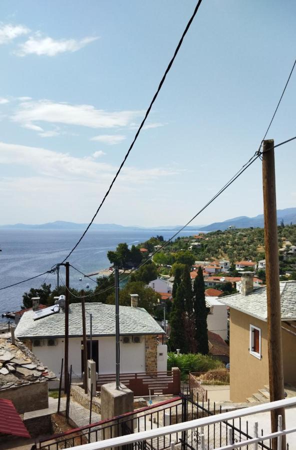 Με Θέα Το Ηλιοβασιλεμα 2 Villa Áfissos Eksteriør bilde