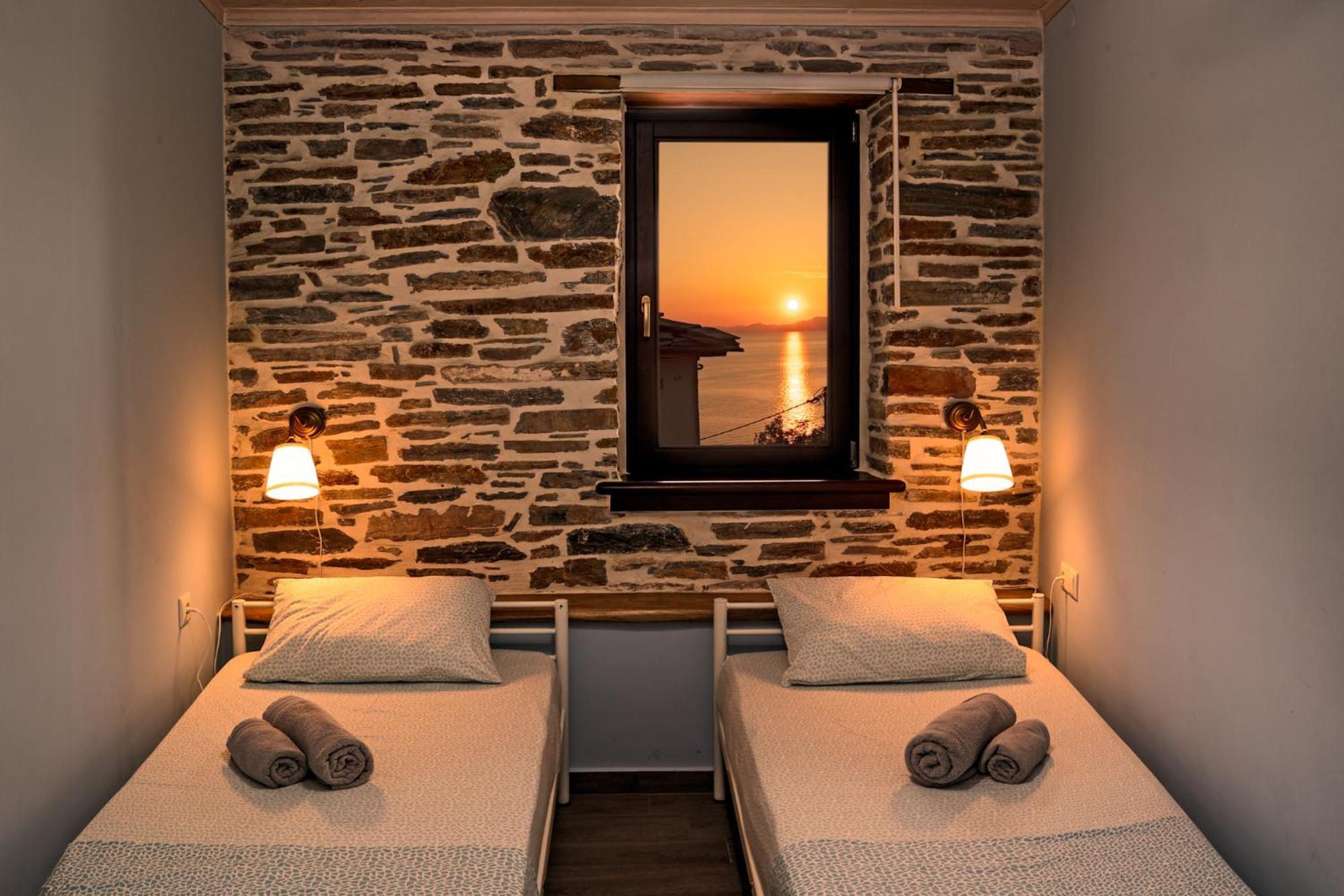 Με Θέα Το Ηλιοβασιλεμα 2 Villa Áfissos Eksteriør bilde